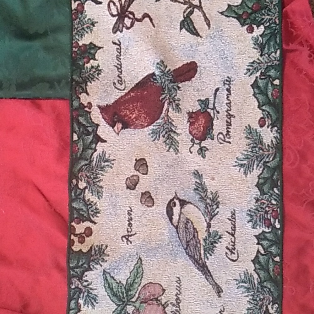 π DAMASK RED HOLIDAY Tablecloth Rectangular - Picture 2 of 16
